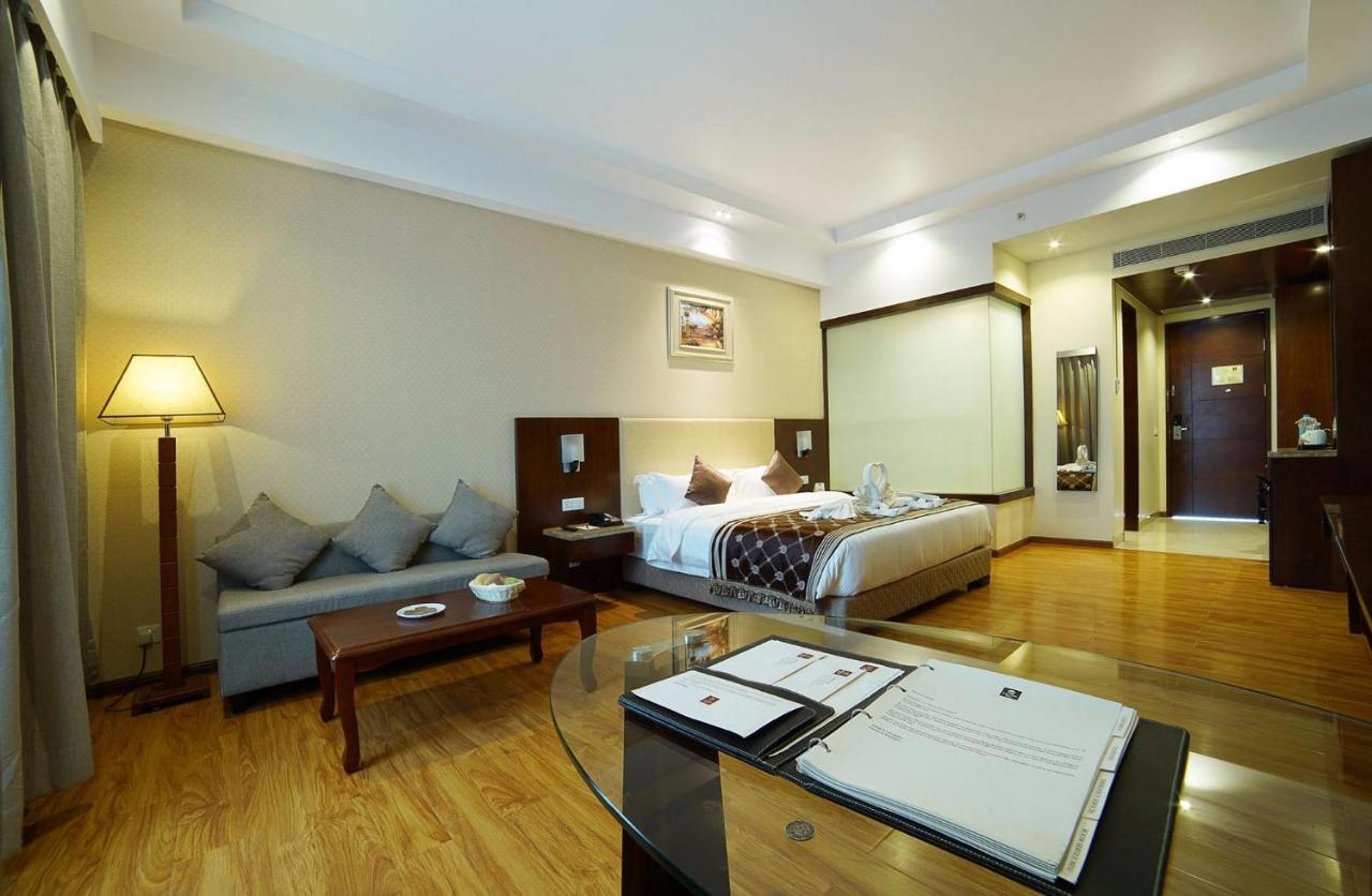 Clarion Inn Jaipur Kukas Εξωτερικό φωτογραφία