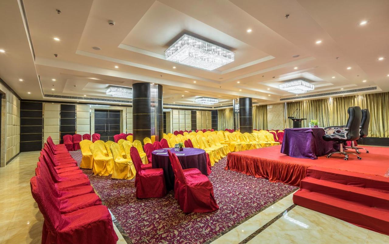 Clarion Inn Jaipur Kukas Εξωτερικό φωτογραφία