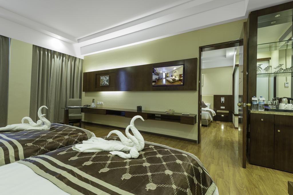 Clarion Inn Jaipur Kukas Εξωτερικό φωτογραφία